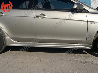 Пороги (2.0 Intense) Mitsubishi Lancer X (2007-2016) + УСТАНОВОЧНЫЙ КОМПЛЕКТ