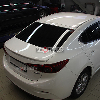 Козырек на стекло Mazda 3 (2013 - 2019) + УСТАНОВОЧНЫЙ КОМПЛЕКТ