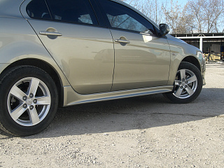 Пороги (2.0 Intense) Mitsubishi Lancer X (2007-2016) + УСТАНОВОЧНЫЙ КОМПЛЕКТ