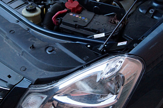 Упор капота Nissan Almera III (2013-)