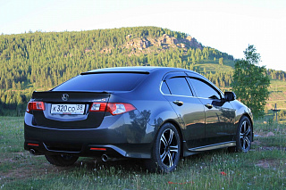 Пороги "Type-S" Honda Accord 8 (VIII) / Acura TSX (CU/CW) (2008-2013) + УСТАНОВОЧНЫЙ КОМПЛЕКТ