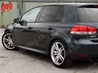 Пороги R-Line VW Golf VI (2008-2012) + УСТАНОВОЧНЫЙ КОМПЛЕКТ