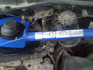 Растяжка передних стоек BLUE для Mitsubishi Lancer X (2007-2016)