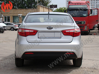 Козырек на стекло Kia Rio III (2011 - 2017) + УСТАНОВОЧНЫЙ КОМПЛЕКТ