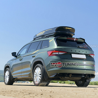 Диффузор заднего бампера под фаркоп для Skoda Kodiaq (2016-2024) Черный глянец