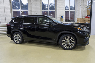Электрические Пороги ATS для Toyota Highlander U50 (2016-2019) Под заказ