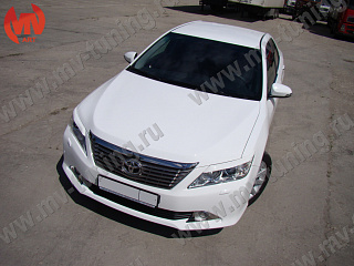 Крашеный комплект. Реснички на фары Toyota Camry V50 (2012-2014) Цвет Белый 040 + УСТАНОВОЧНЫЙ КОМПЛЕКТ