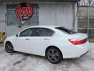 Козырек на стекло узкий Honda Accord 9(IX) (2013 - 2019) + УСТАНОВОЧНЫЙ КОМПЛЕКТ