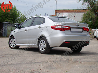 Козырек на стекло Kia Rio III (2011 - 2017) + УСТАНОВОЧНЫЙ КОМПЛЕКТ