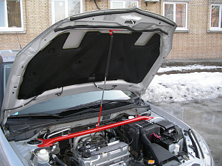 Растяжка передних стоек Mitsubishi Lancer IX (2003-2009) доступен синий, красный и черный цвет