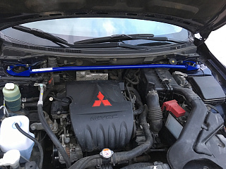 Растяжка передних стоек BLACK для Mitsubishi Lancer X (2007-2016)