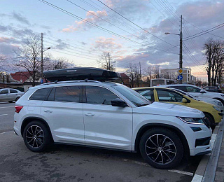 Автобокс Broomer Venture LS (450 л) с системой Fast Mount (Черный глянец)